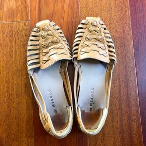 Nisolo almond huaraches size 9